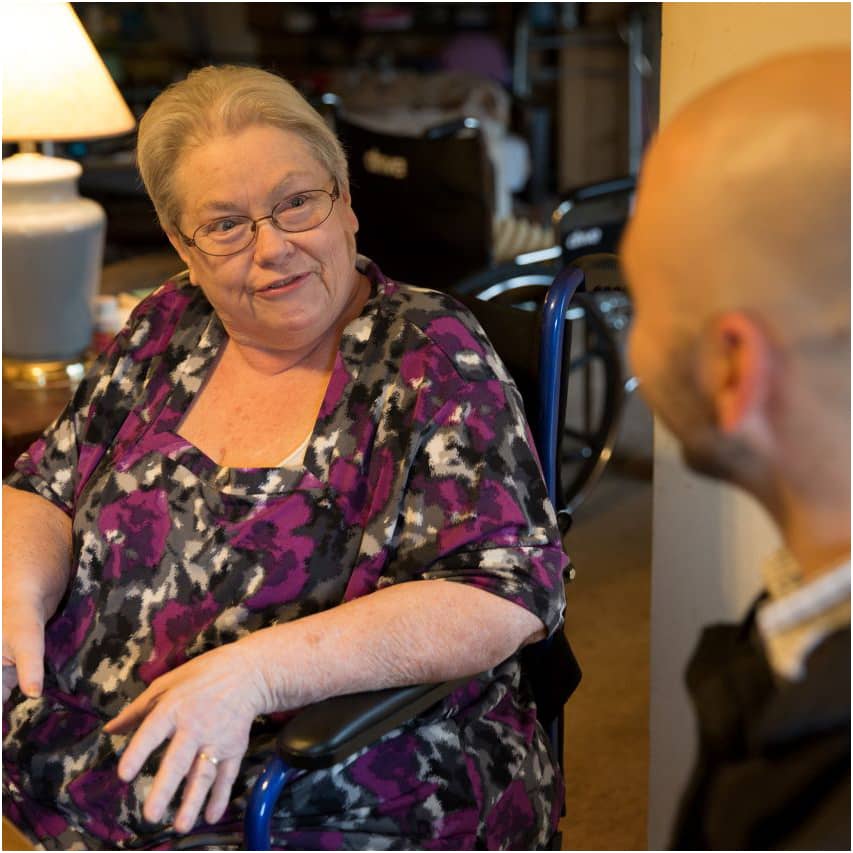 Meals on Wheels volunteer doing a friendly visit